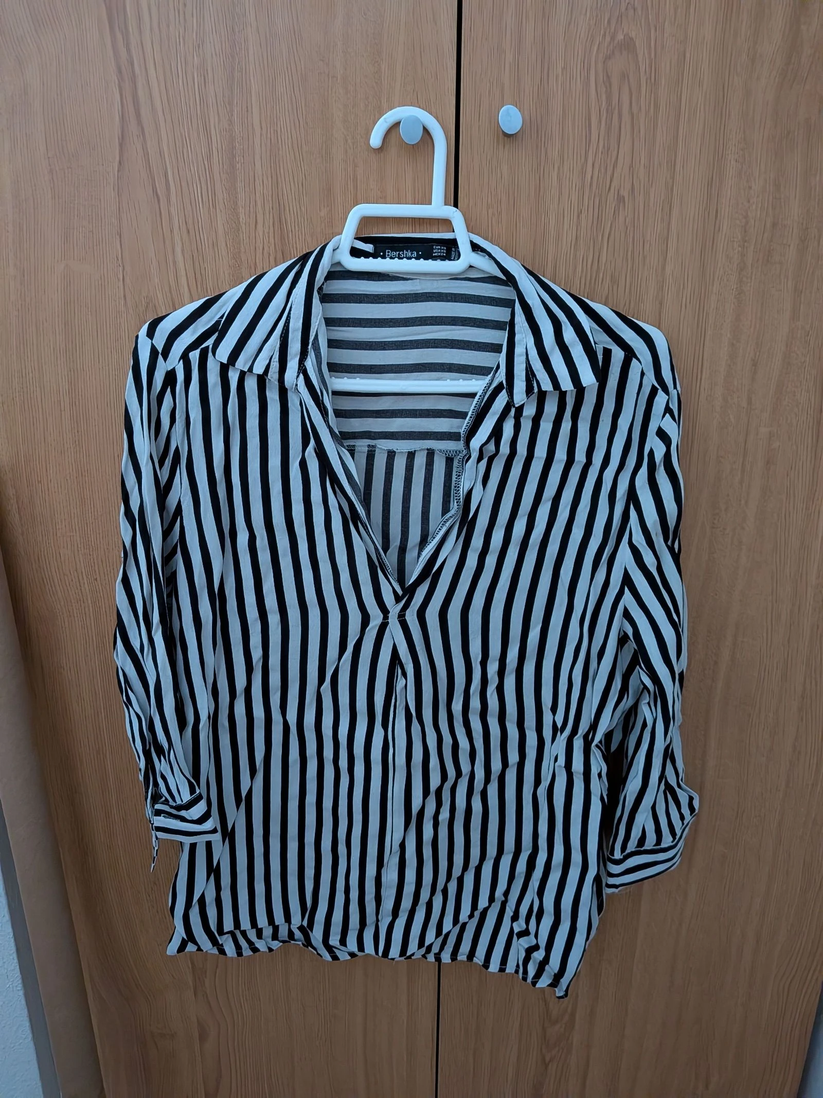 Camisa de pico mujer 